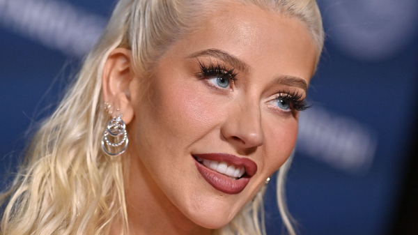 Christina Aguilera’s Retro Holiday Manicure Is All the Seasonal Nail Inspo You Need — See Photos